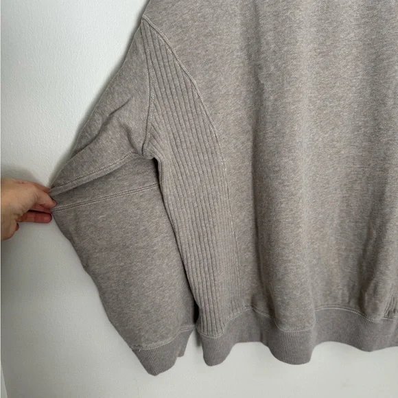 Aerie NWT Sweatshirt Tres Chic Medium - Picture 3 of 3